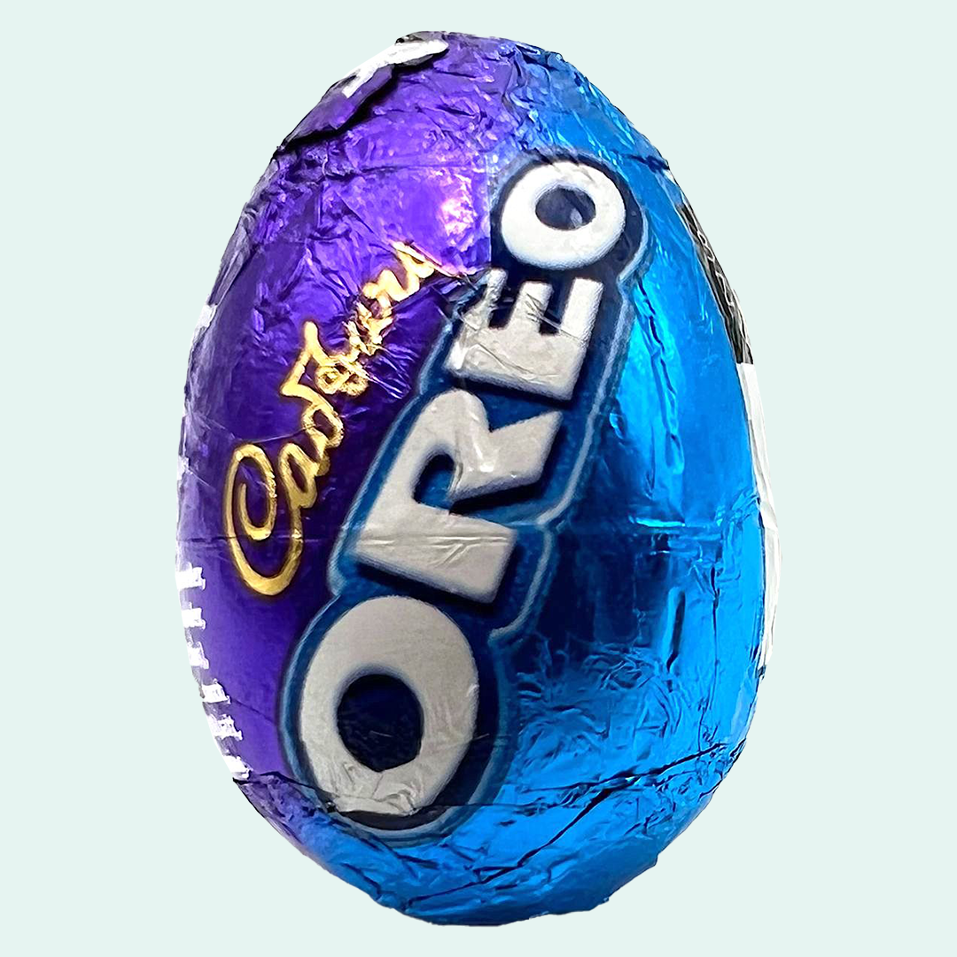 Cadbury Oreo Egg - UK